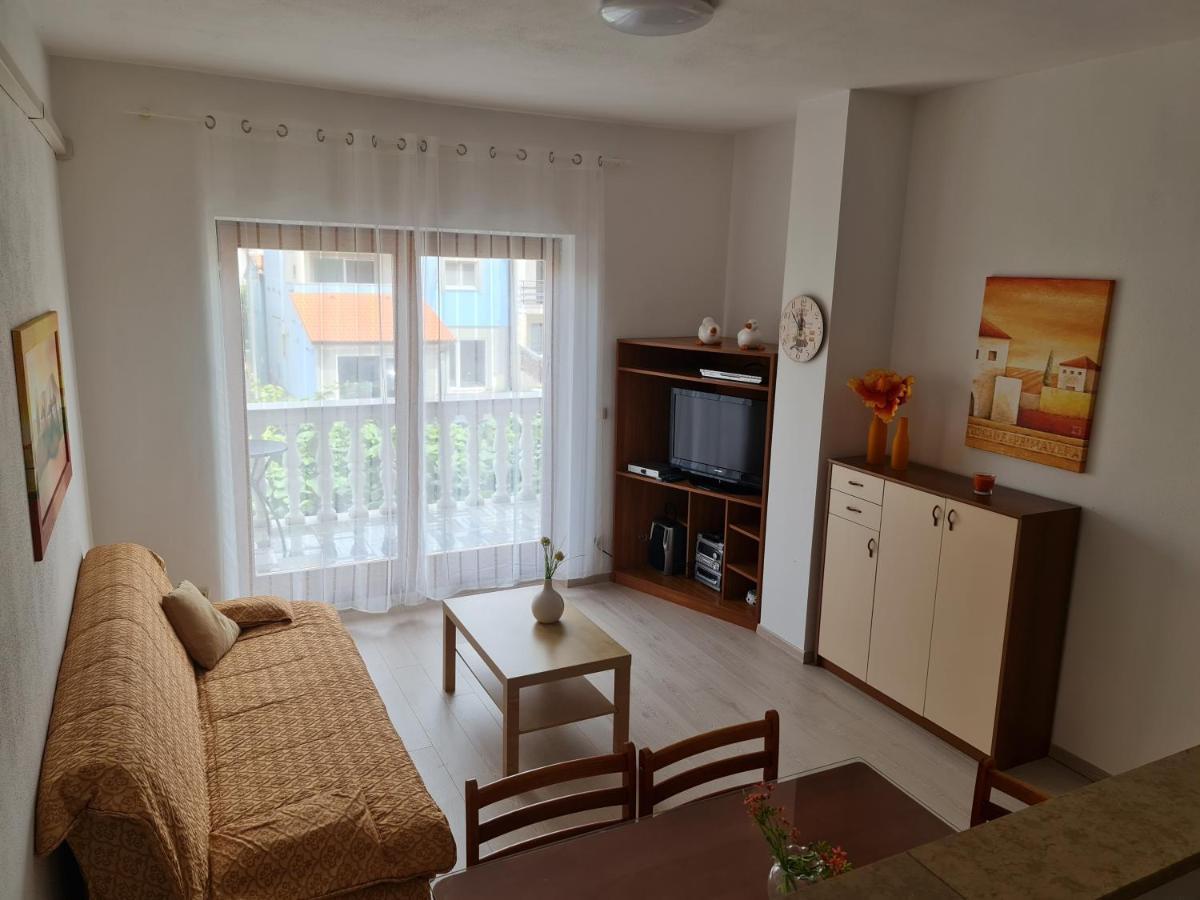 Apartment Mira Pula Buitenkant foto