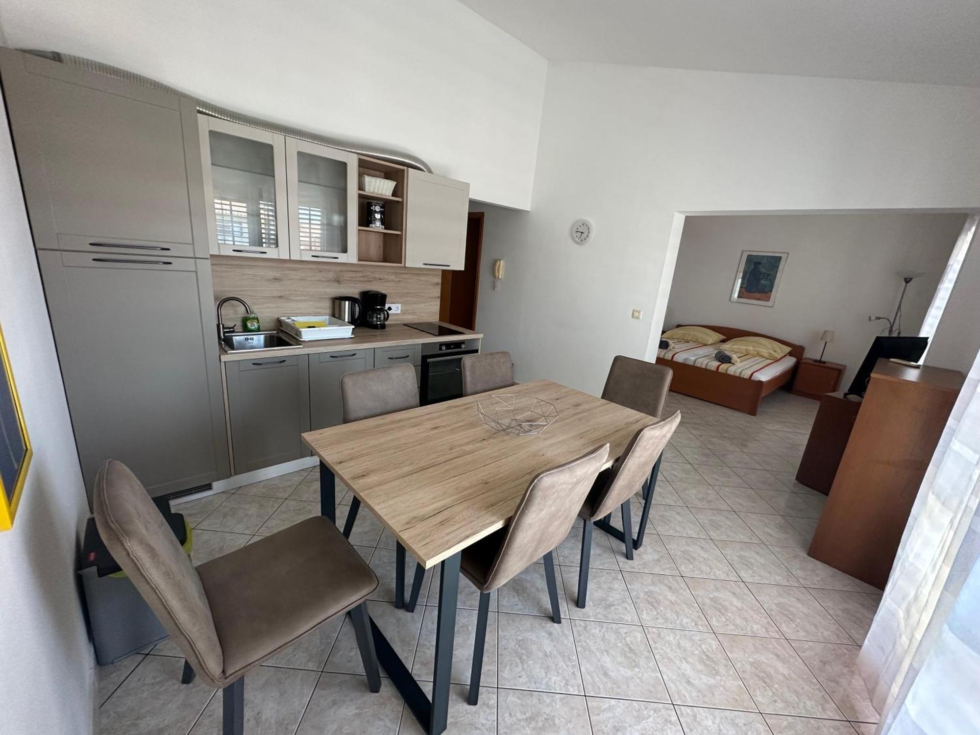 Apartment Mira Pula Buitenkant foto